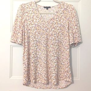Adrianna Papell Top, V-Neck, Mini Floral